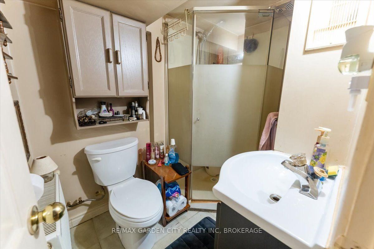 43 York Street • St. Catharines, ON photo 16