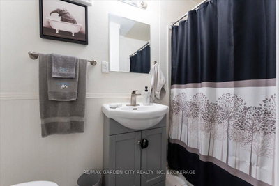 43 York Street • St. Catharines, ON photo 9