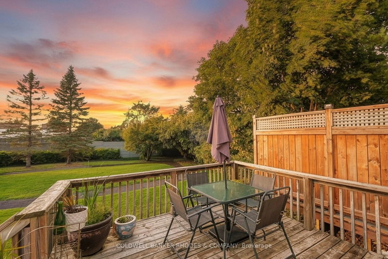 157 Gladeview Private
