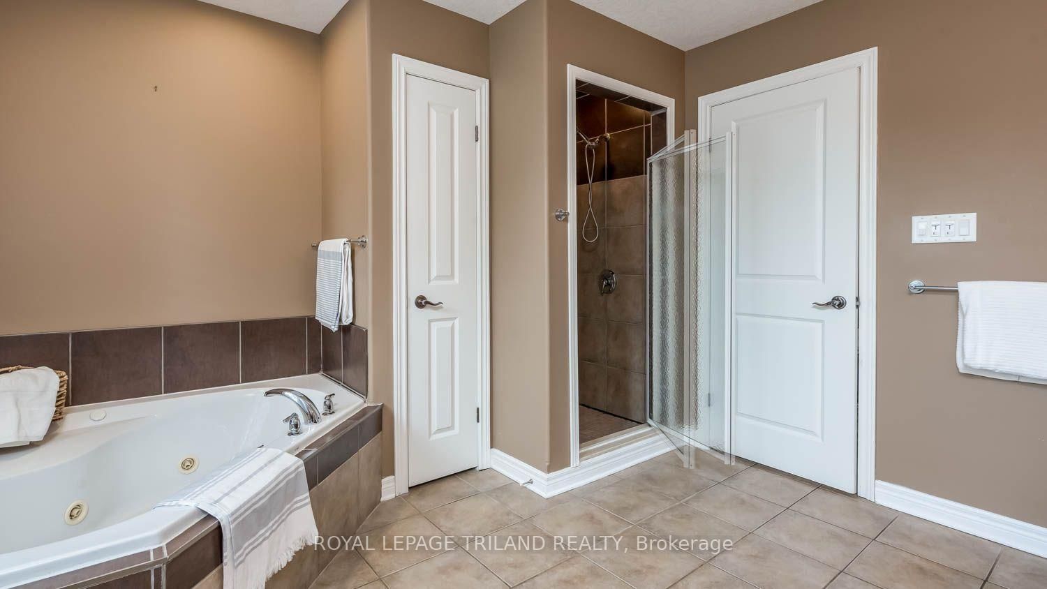 14 Willard Crescent • Middlesex Centre, ON photo 18