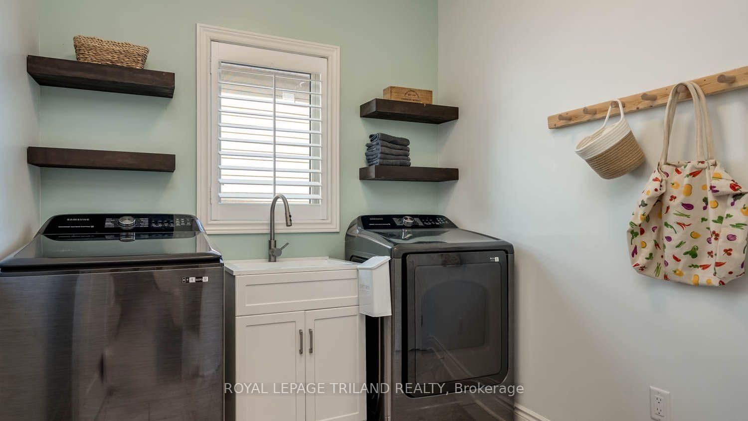 14 Willard Crescent • Middlesex Centre, ON photo 25