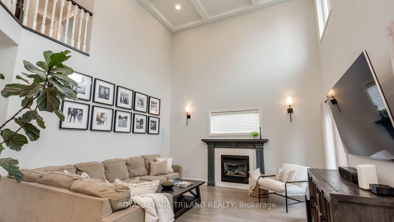 14 Willard Crescent • Middlesex Centre, ON photo 6