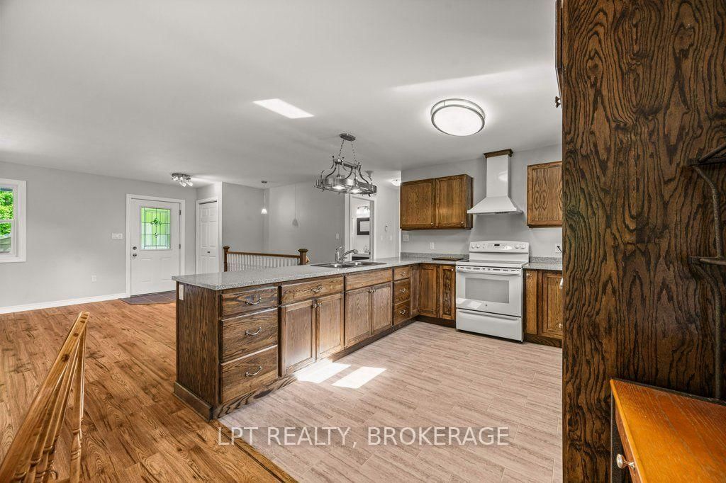 131 Leisure Point Road • Rideau Lakes, ON photo 11
