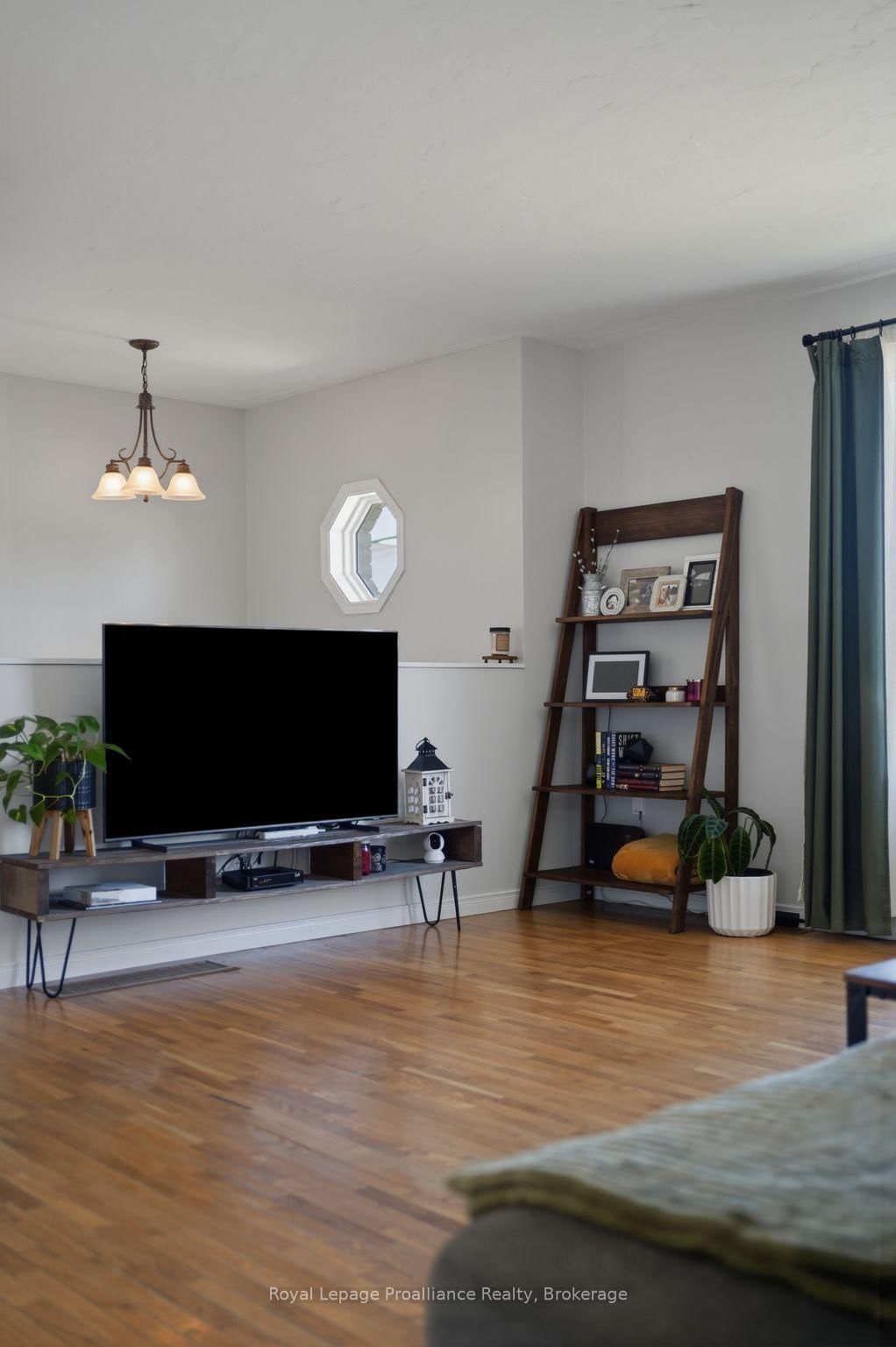 50 Octavia Street • Belleville, ON photo 15