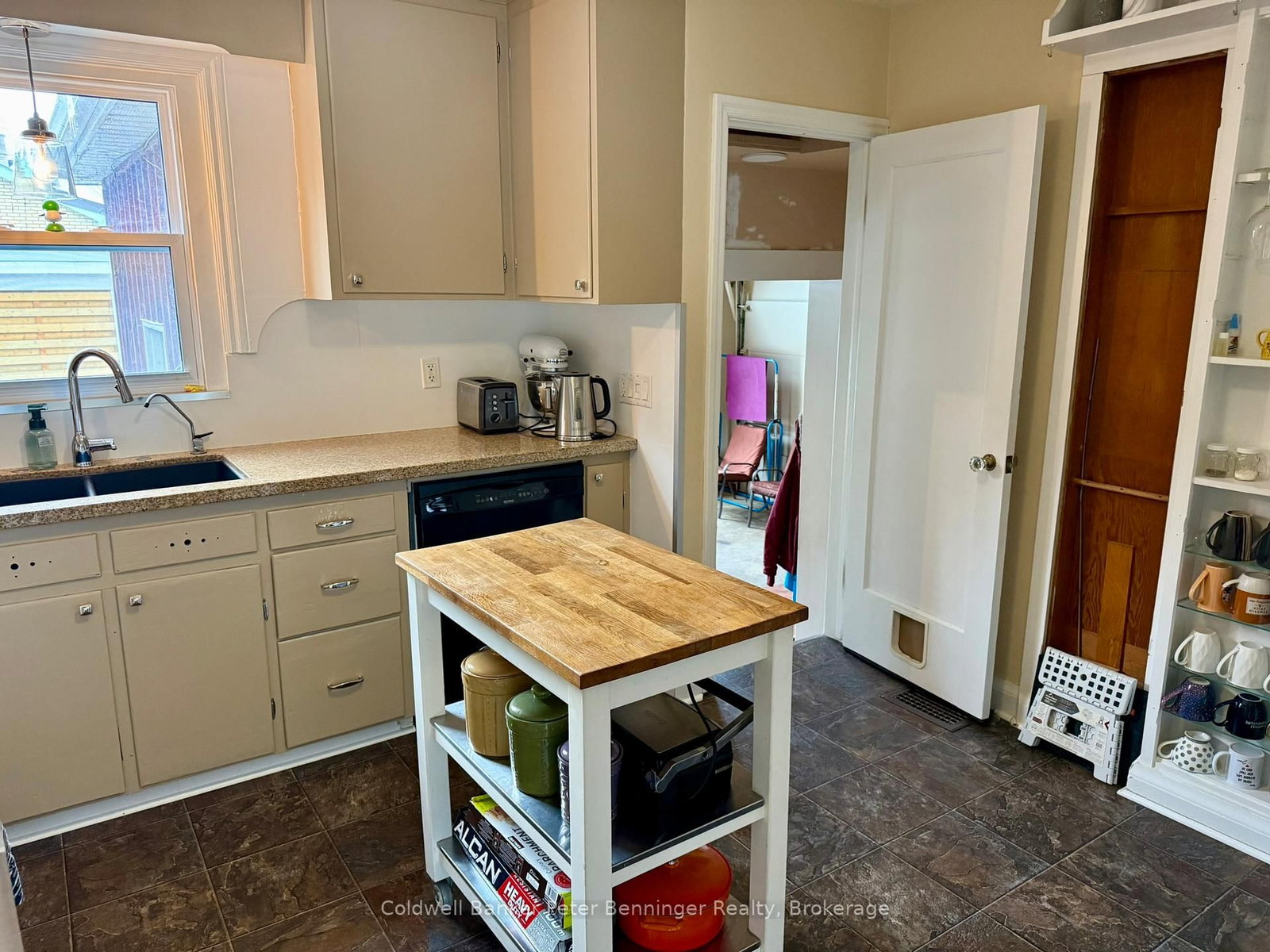 501 Napier Street • Brockton, ON photo 12