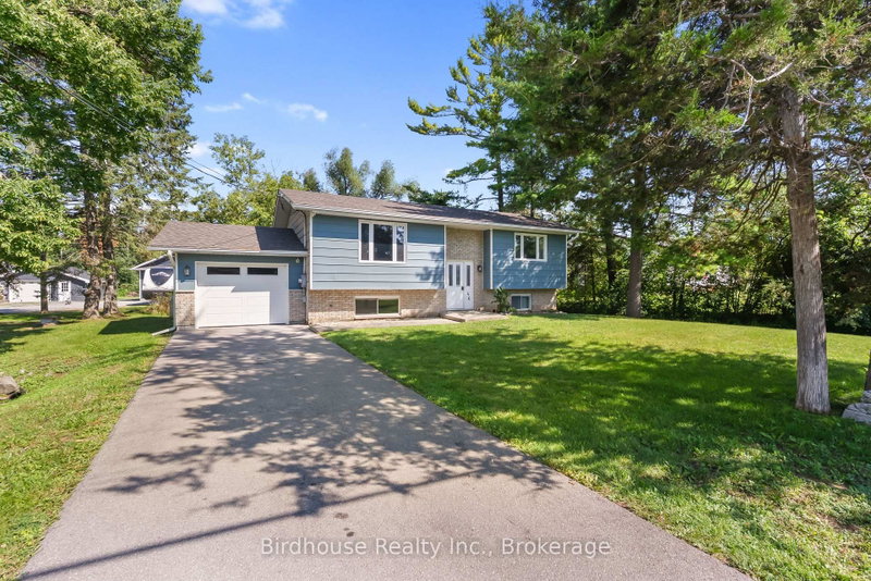46 Riverside Drive