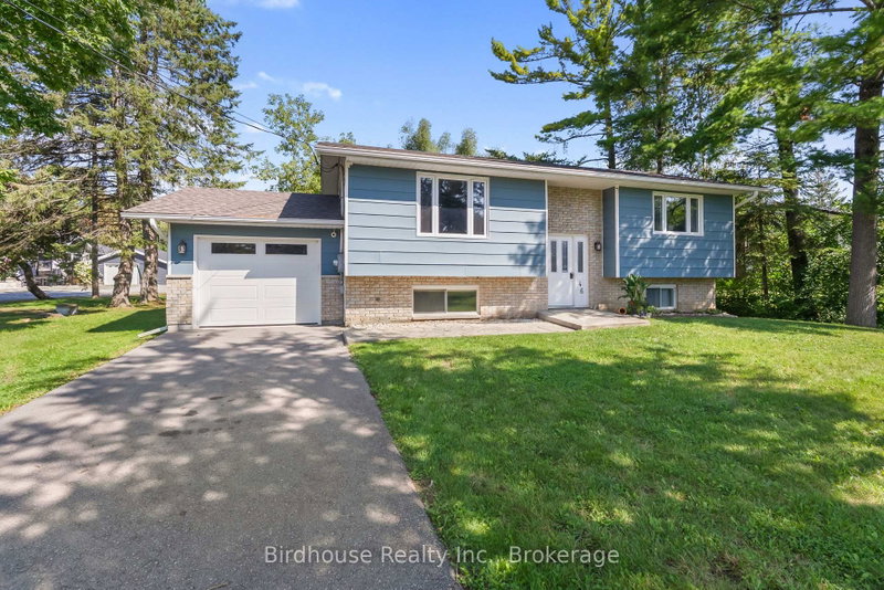 46 Riverside Drive