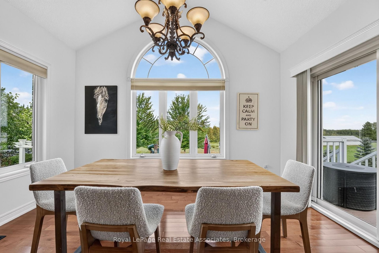 5767 Tenth Line • Erin, ON photo 14