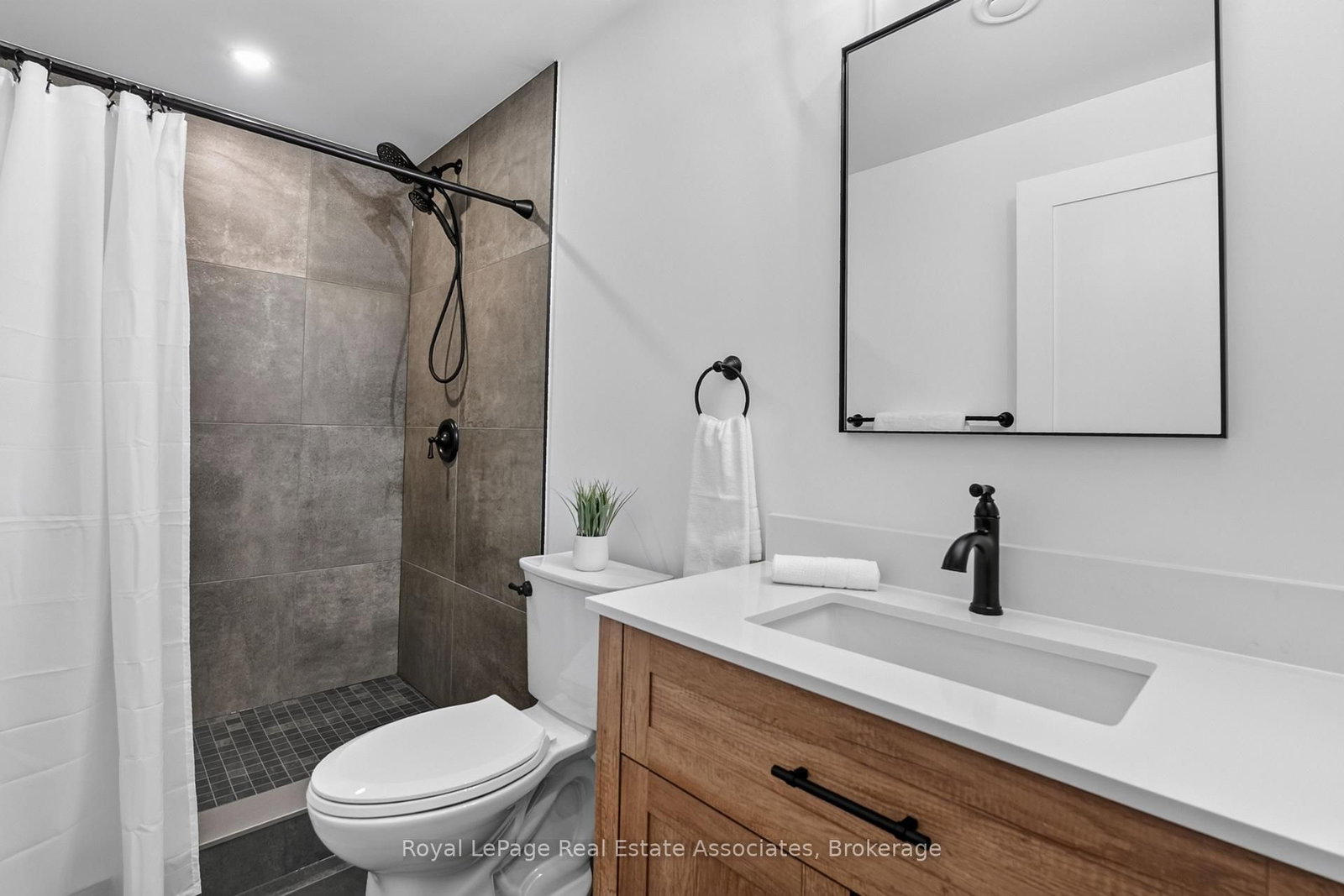 5767 Tenth Line • Erin, ON photo 37