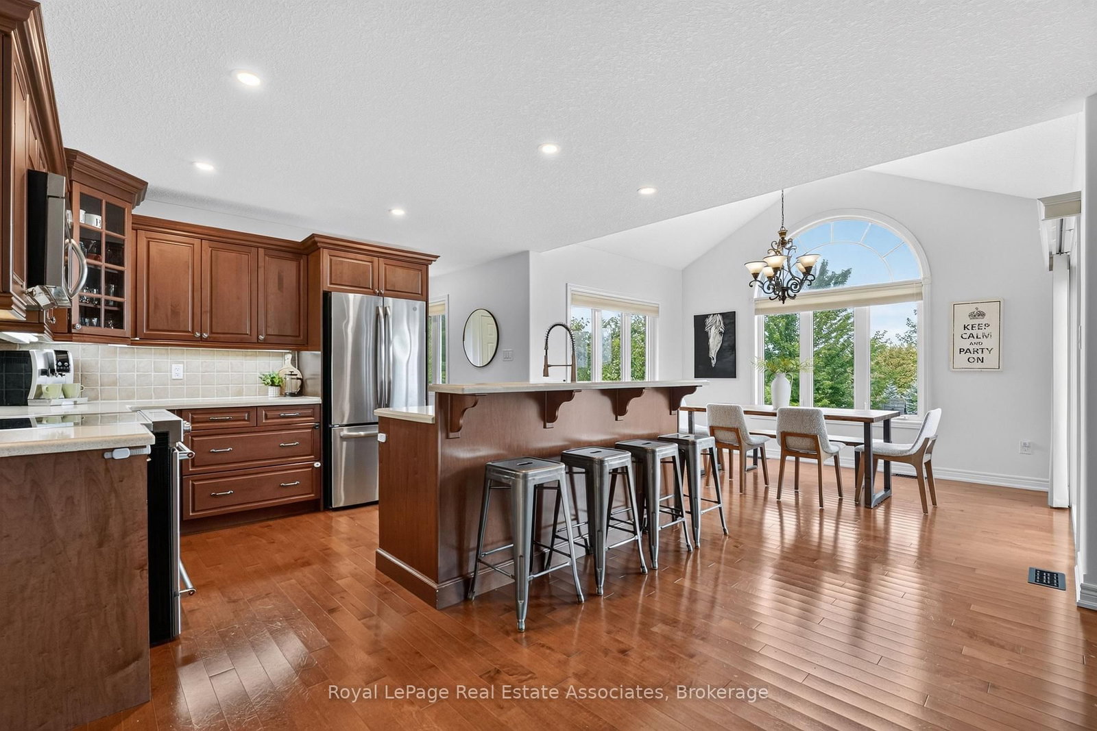 5767 Tenth Line • Erin, ON photo 9