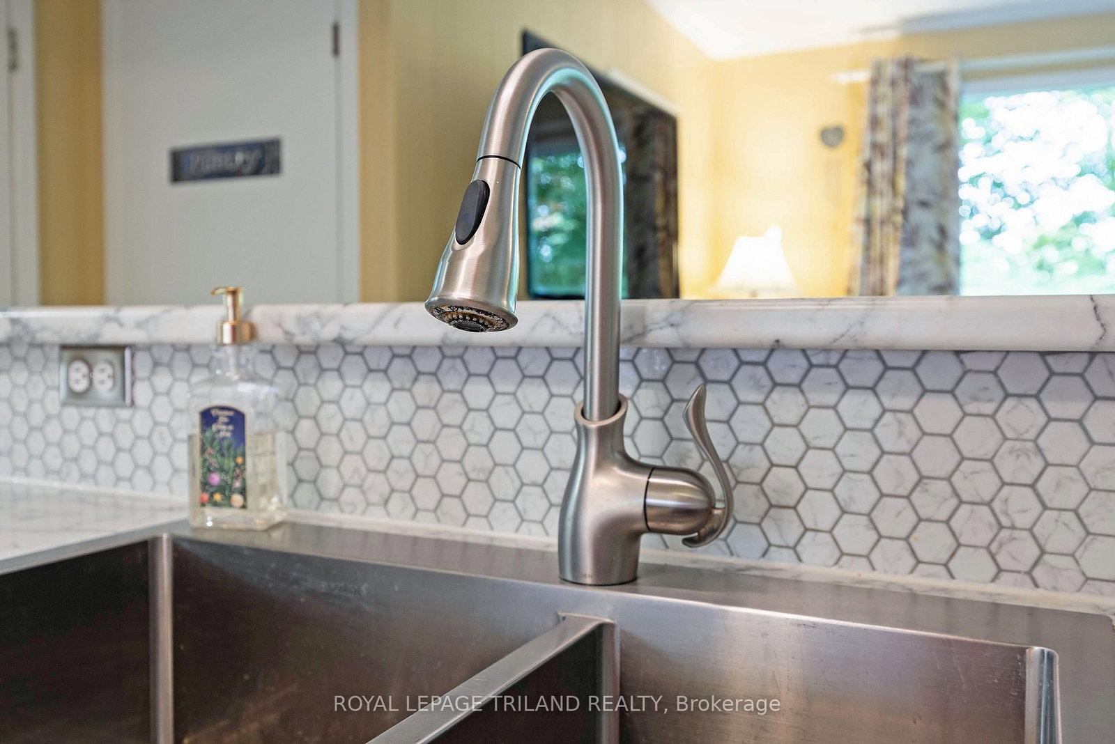 10 Regent Street • St. Thomas, ON photo 11