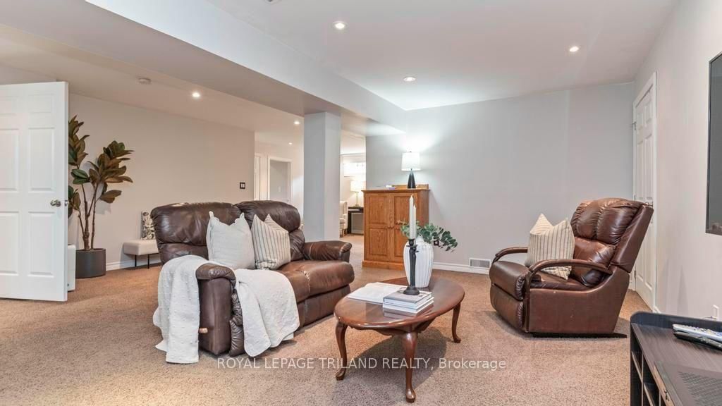 50 Red Clover Court • Middlesex Centre, ON photo 18