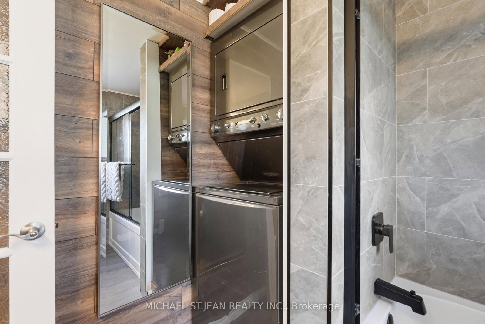 67 Robins Avenue • Hamilton, ON photo 33