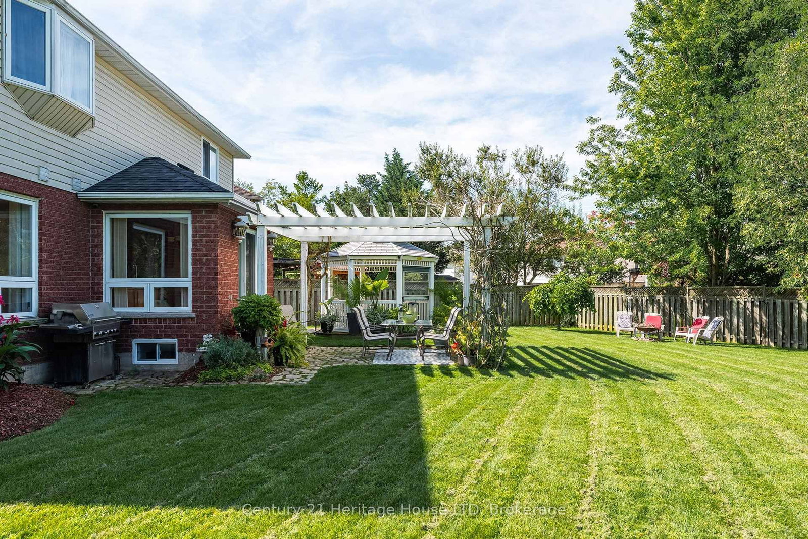 52 Farris Avenue • St. Catharines, ON photo 32