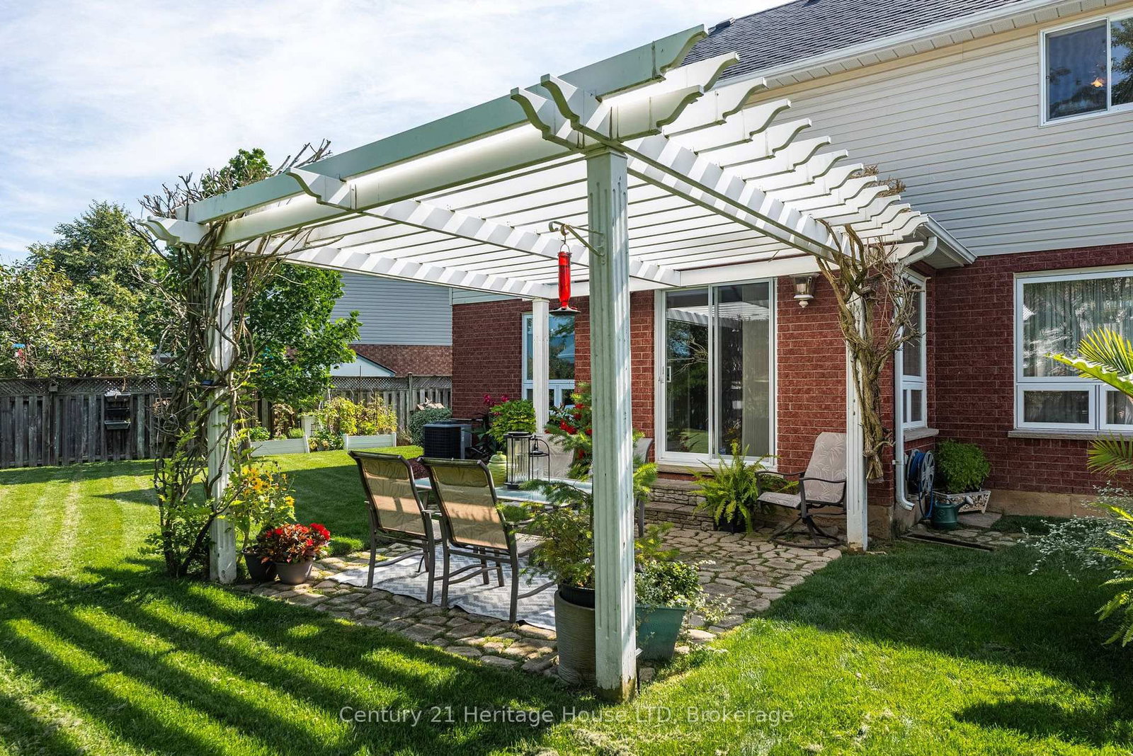 52 Farris Avenue • St. Catharines, ON photo 35