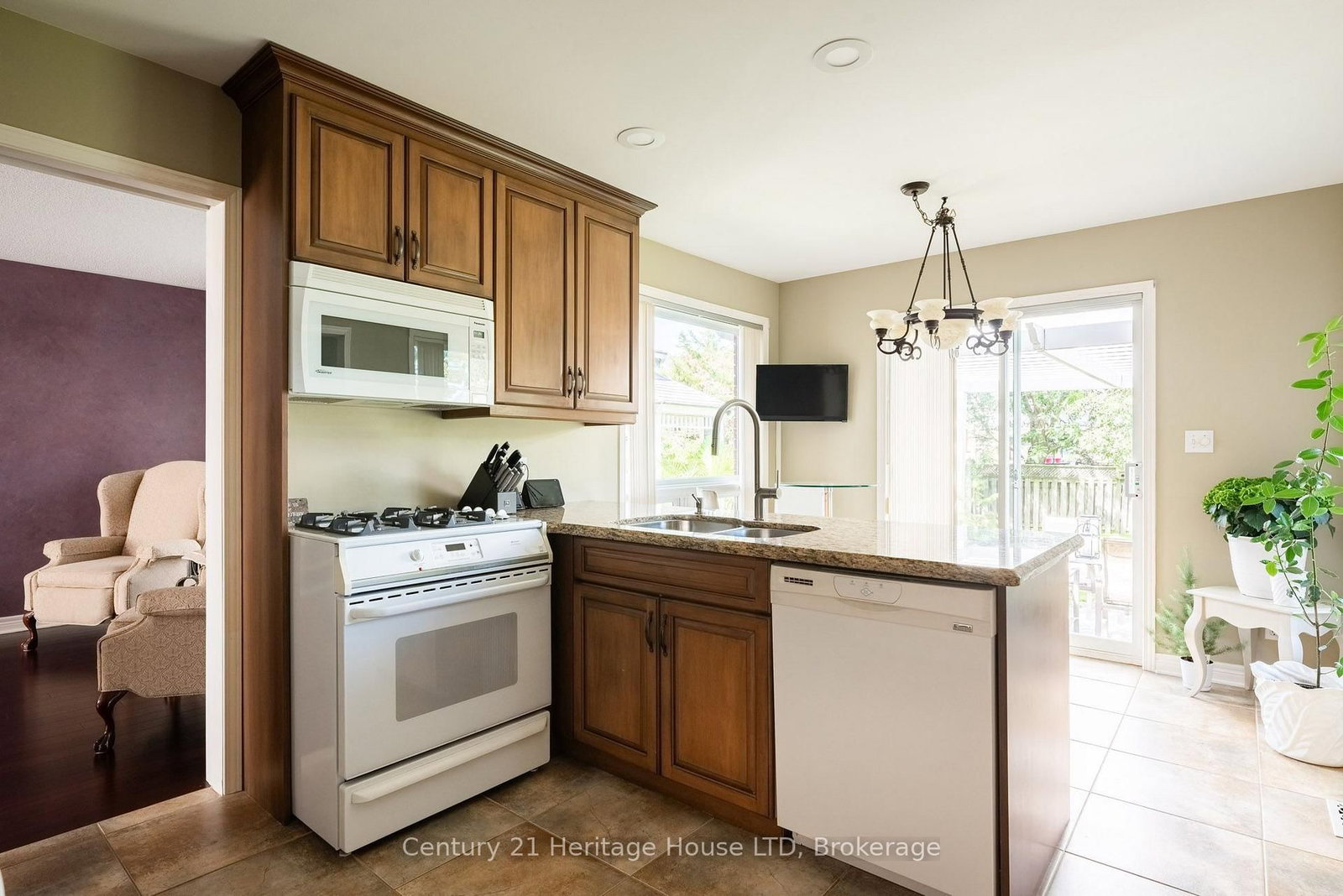 52 Farris Avenue • St. Catharines, ON photo 9