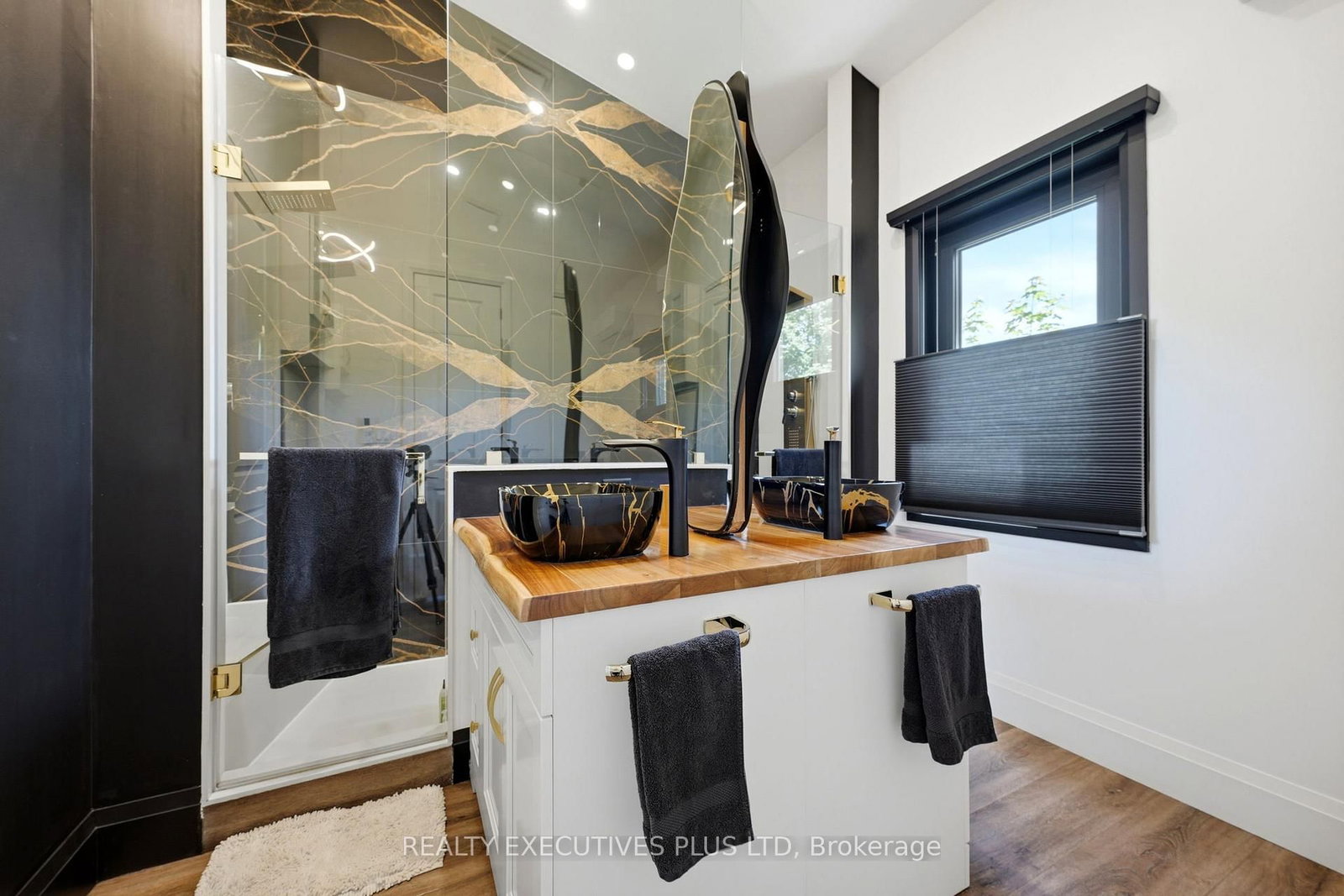 36 Lakeview Drive • Hamilton, ON photo 22