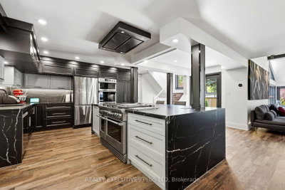 36 Lakeview Drive • Hamilton, ON photo 4