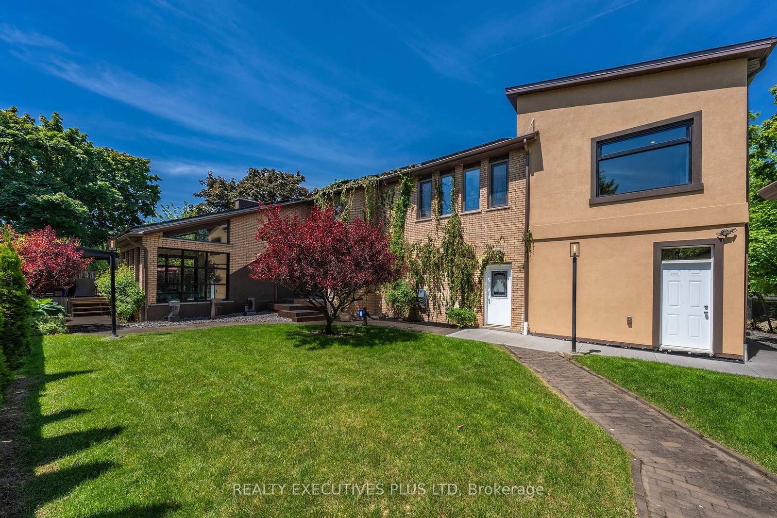 36 Lakeview Drive • Hamilton, ON photo 45