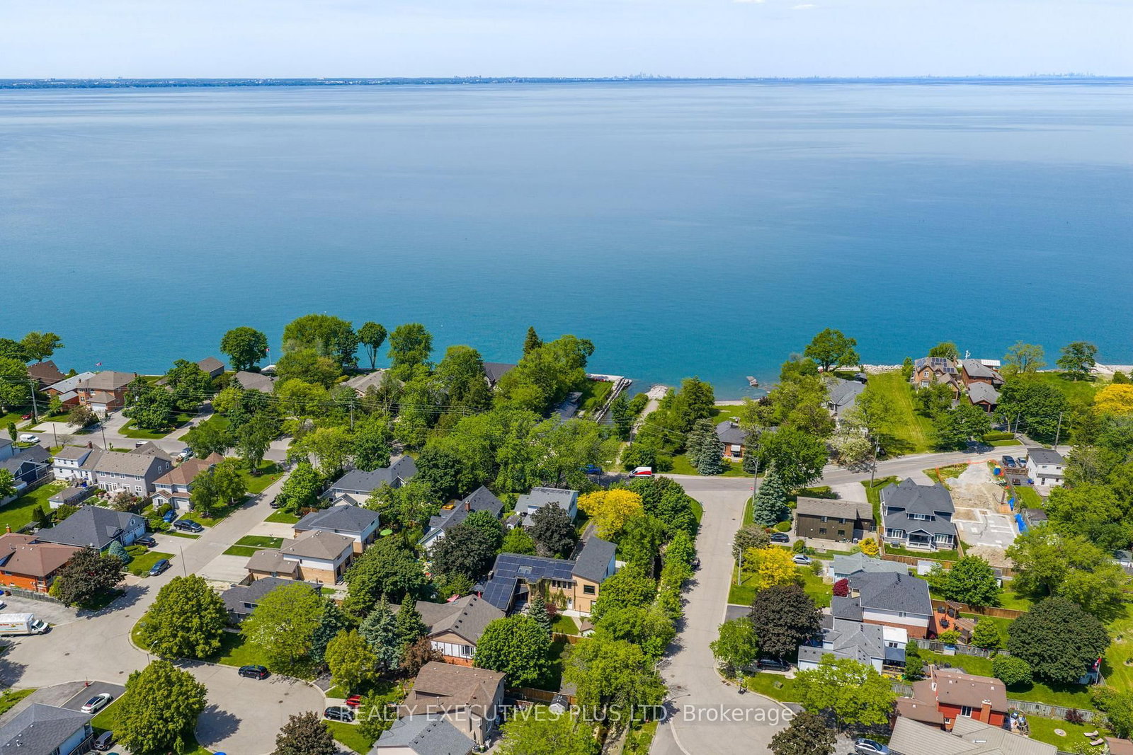 36 Lakeview Drive • Hamilton, ON photo 49