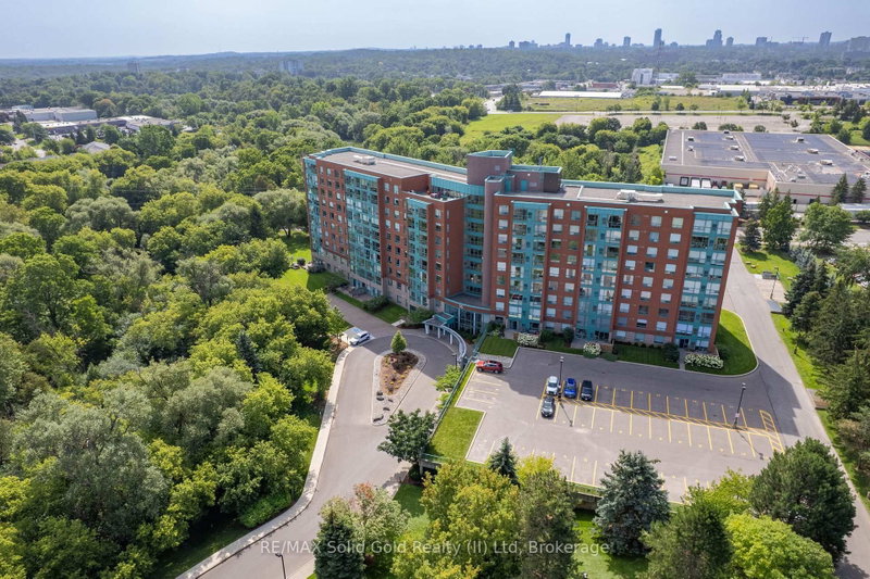 611 - 55 Blue Springs Drive