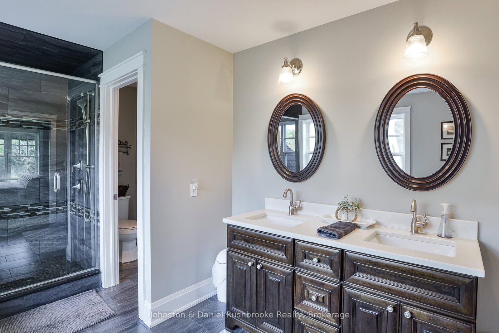 1422 Muskoka Rd 118 Road W • Bracebridge, ON photo 35