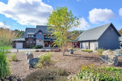 1422 Muskoka Rd 118 Road W • Bracebridge, ON photo 4