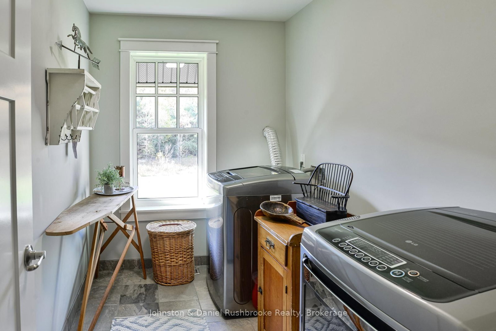 1422 Muskoka Rd 118 Road W • Bracebridge, ON photo 41