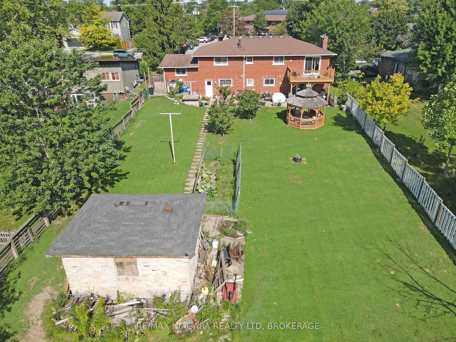 318 Albany Street • Fort Erie, ON photo 28