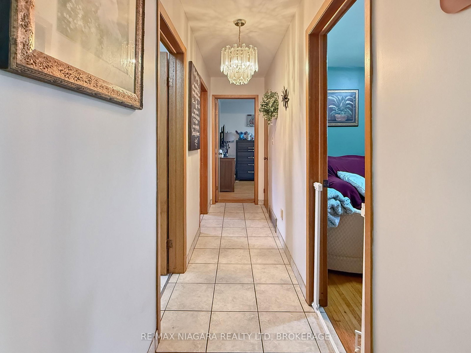 318 Albany Street • Fort Erie, ON photo 9
