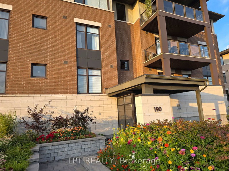 203 - 190 GUELPH Private