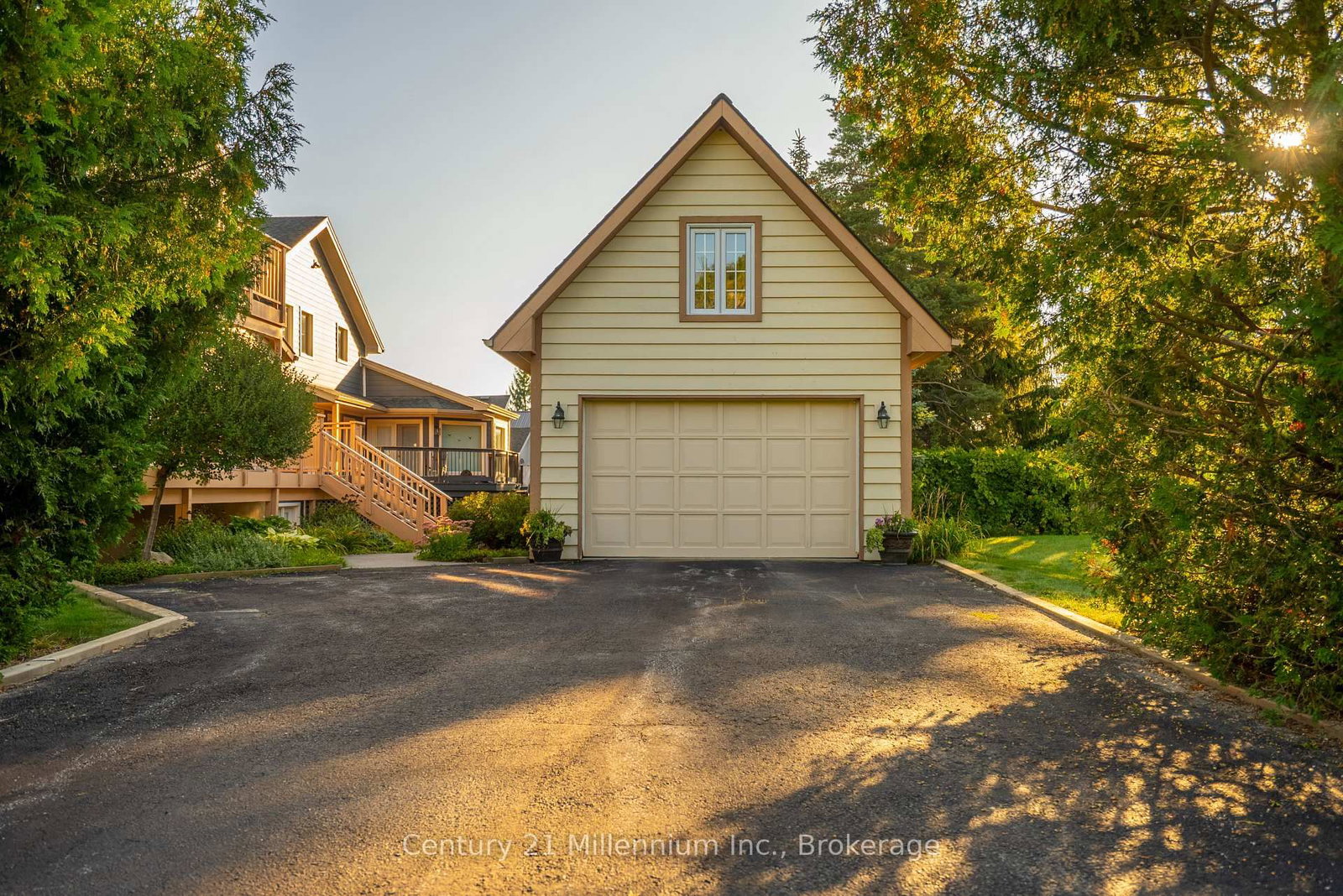 130 Pioneer Lane • Blue Mountains, ON photo 4