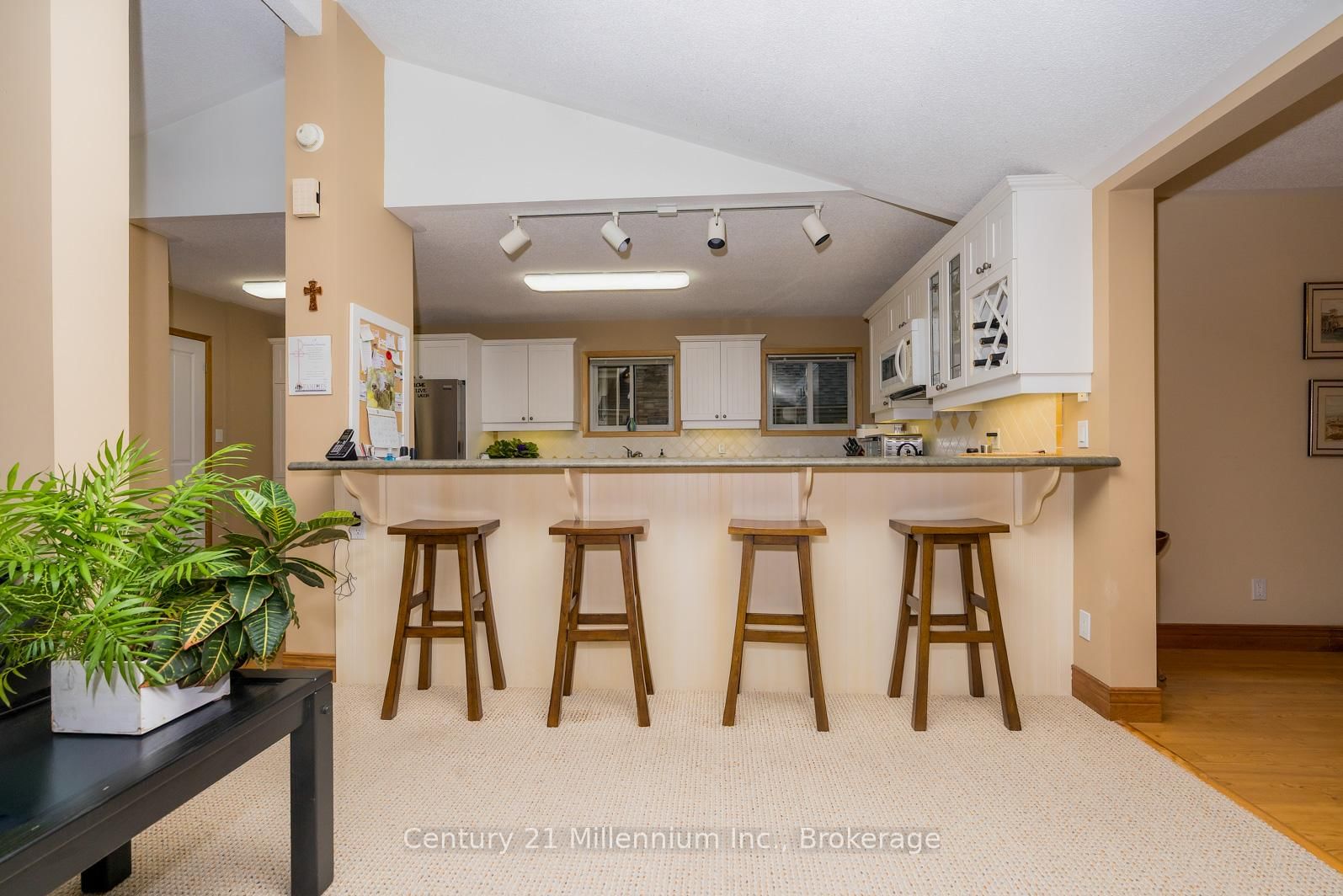 130 Pioneer Lane • Blue Mountains, ON photo 8