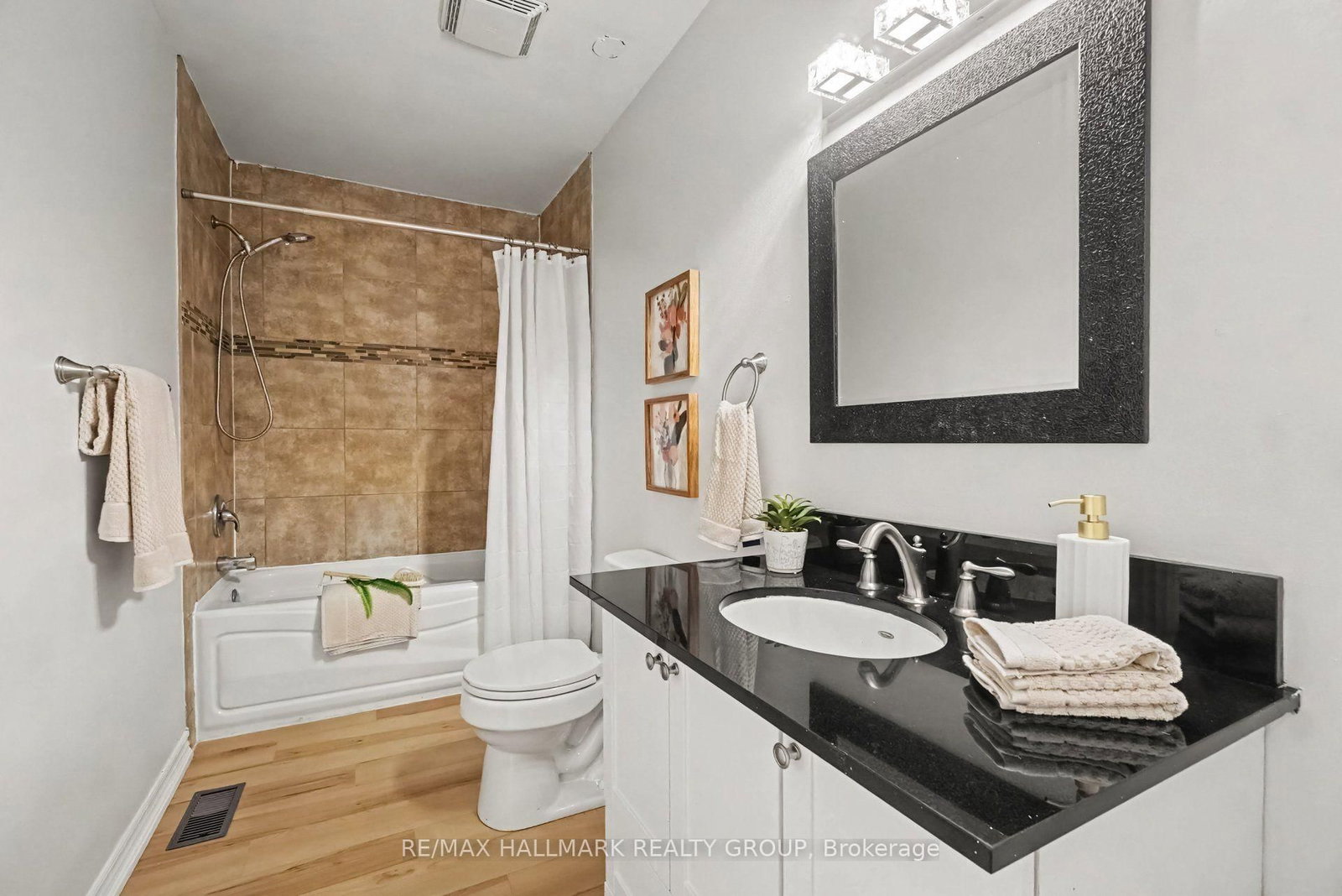 1369 Duford Drive • Ottawa, ON photo 19