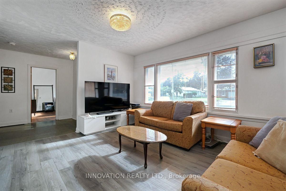 3653 Albion Road • Ottawa, ON photo 6