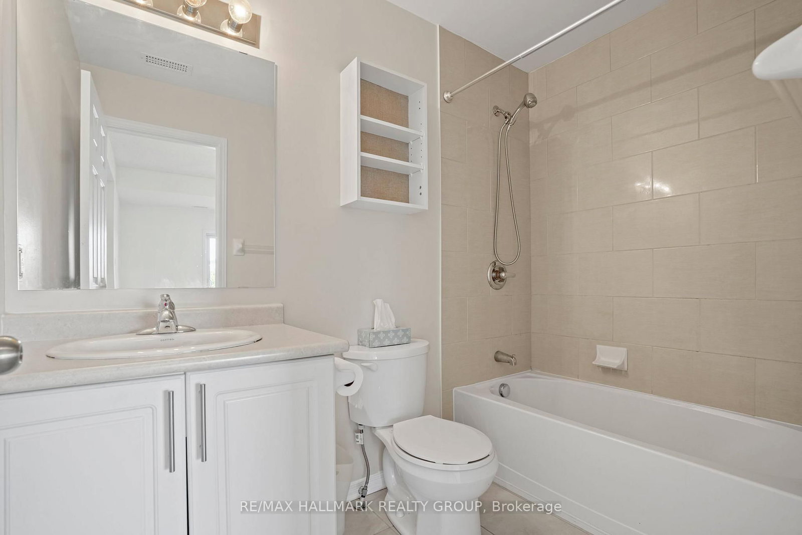 42 Sternes Private • Orleans, ON photo 13