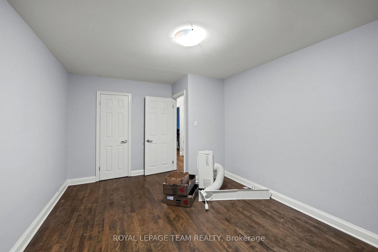 331 Flora Street • Ottawa, ON photo 32