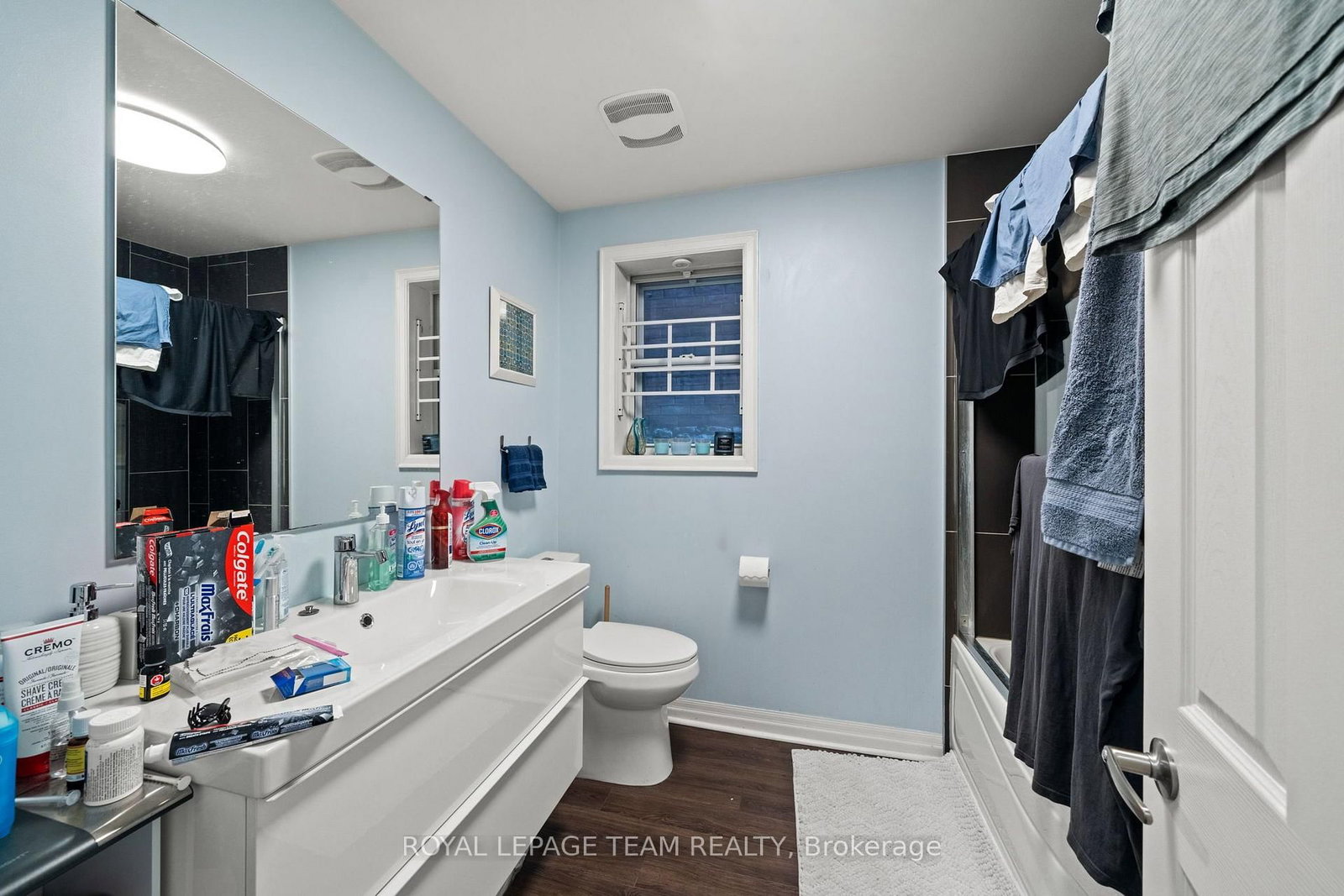 331 Flora Street • Ottawa, ON photo 6