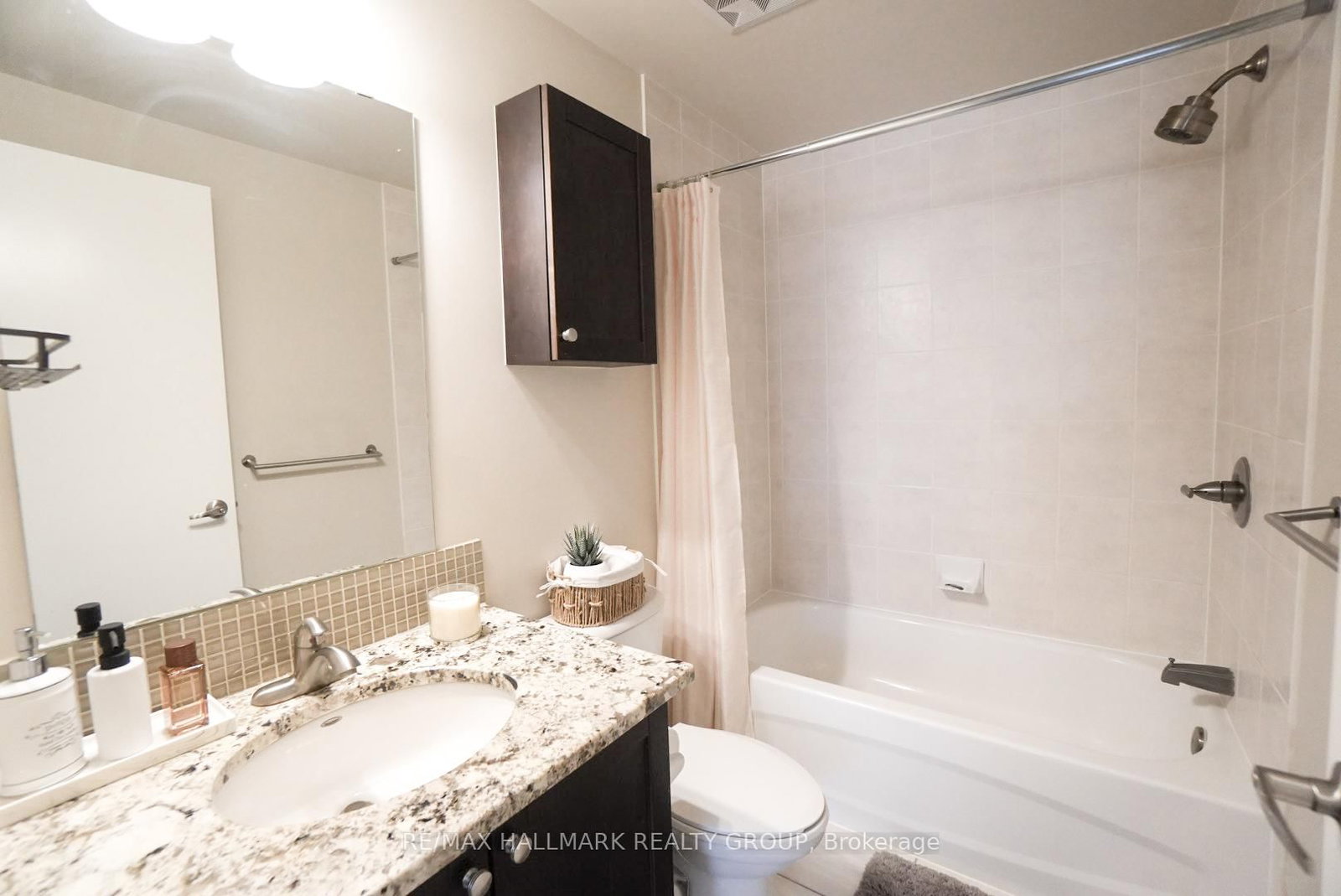 323 Winona Avenue • #108 • Ottawa, ON photo 13