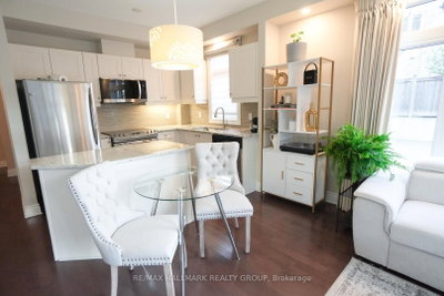 323 Winona Avenue • #108 • Ottawa, ON photo 9