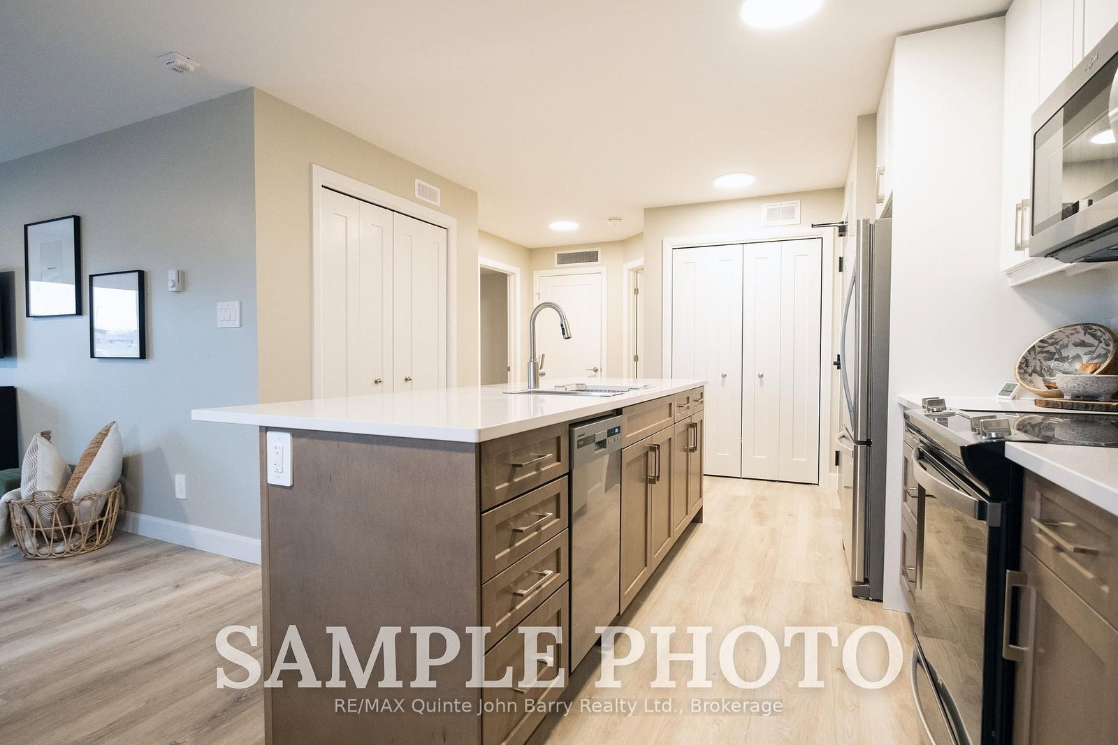 206-10 Hillside Meadow Drive • Quinte West, ON photo 4