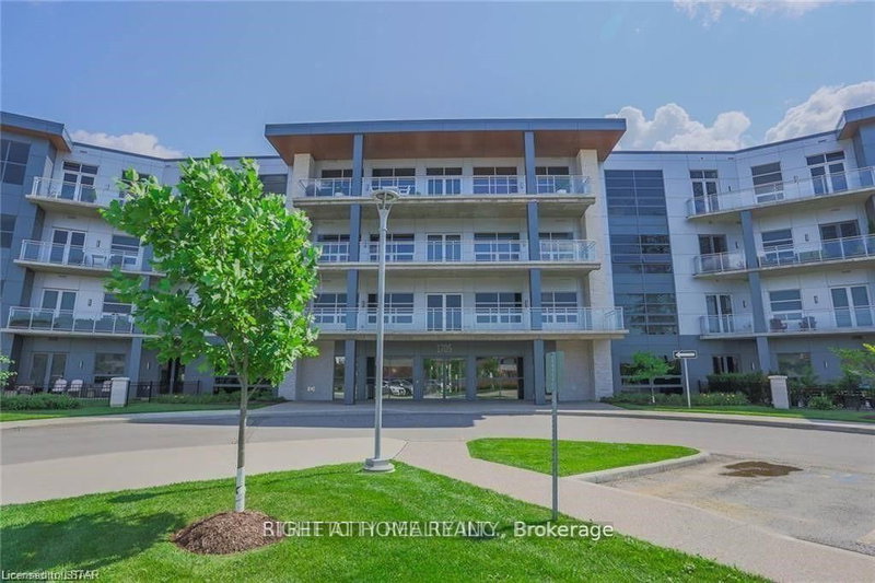 400 - 1705 Fiddlehead Place