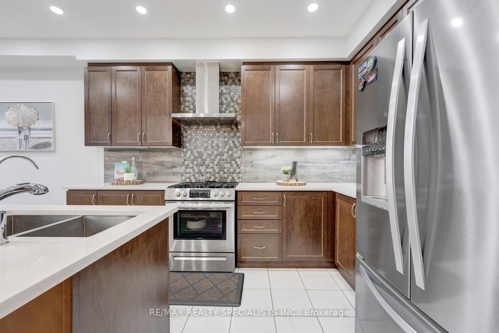 908 Sobeski Avenue • Woodstock, ON photo 21