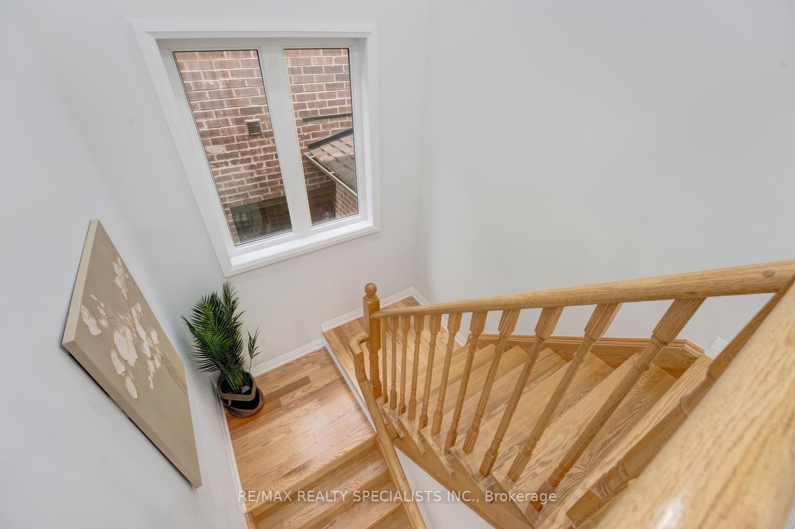 908 Sobeski Avenue • Woodstock, ON photo 27