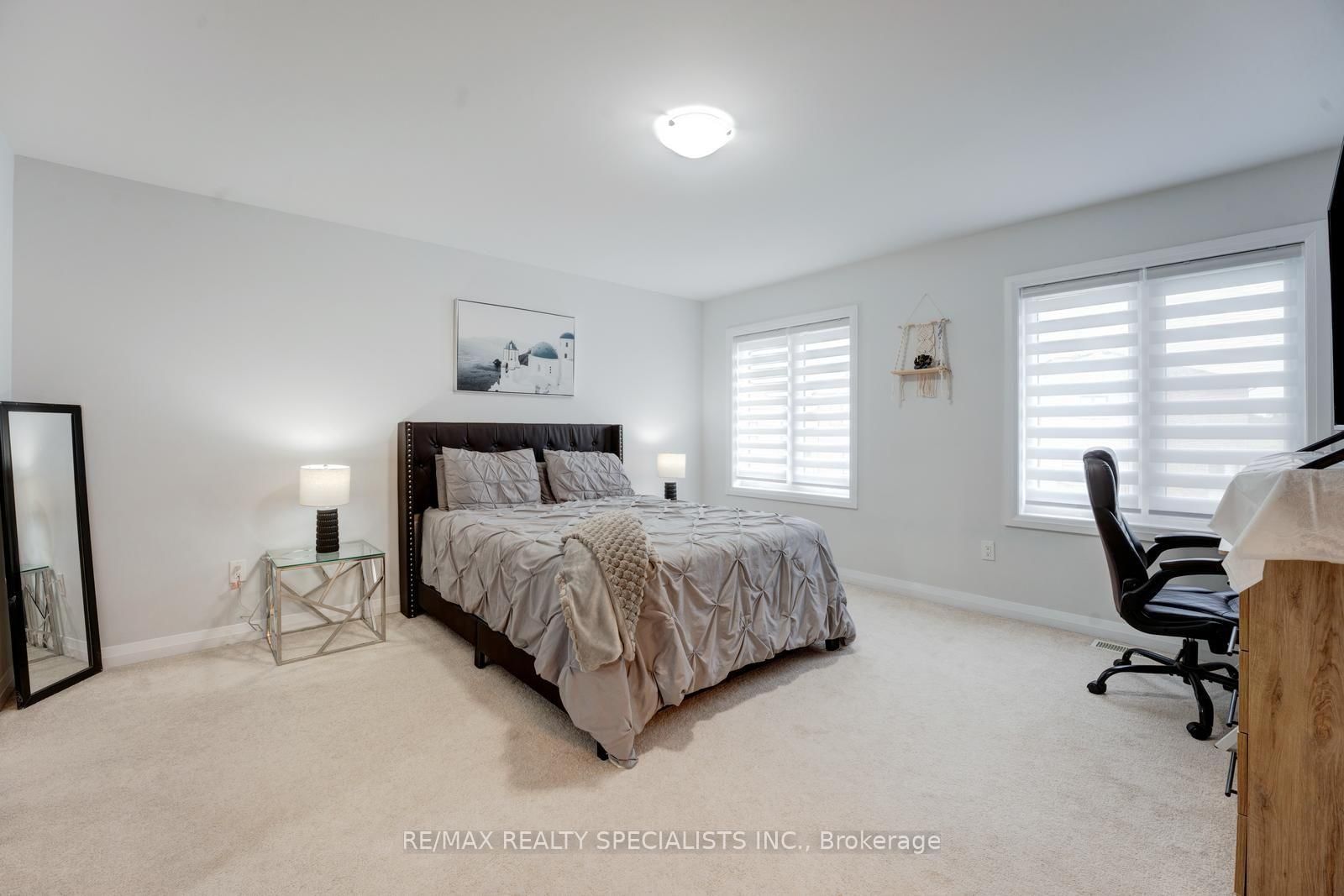908 Sobeski Avenue • Woodstock, ON photo 40