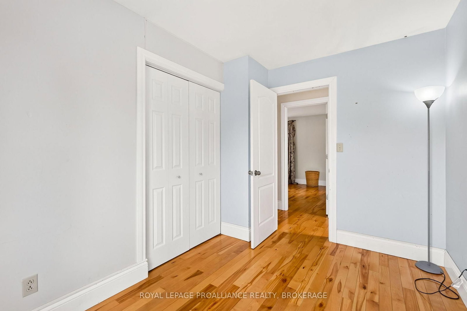 812 Lancaster Drive • Kingston, ON photo 23