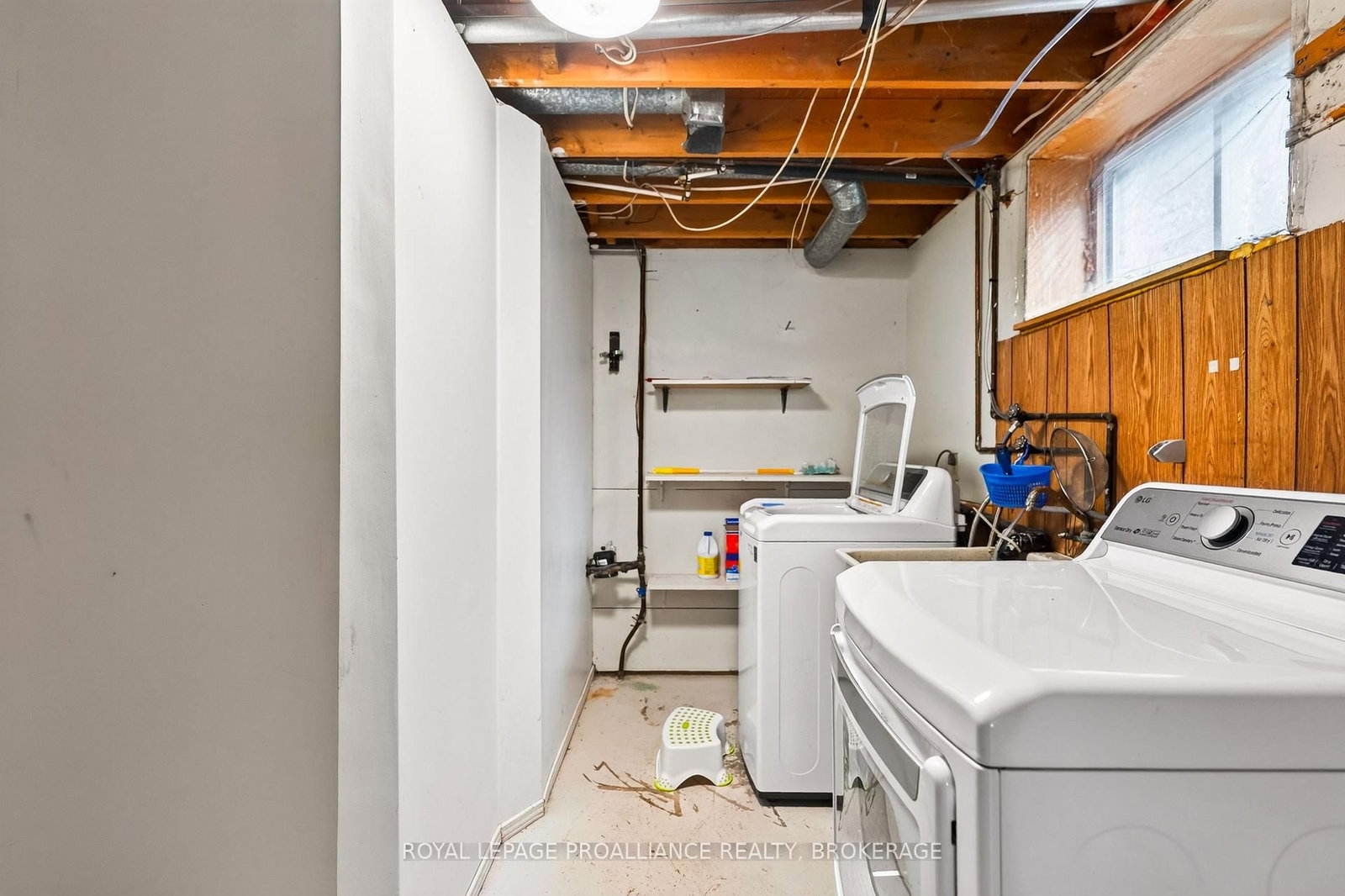 812 Lancaster Drive • Kingston, ON photo 33