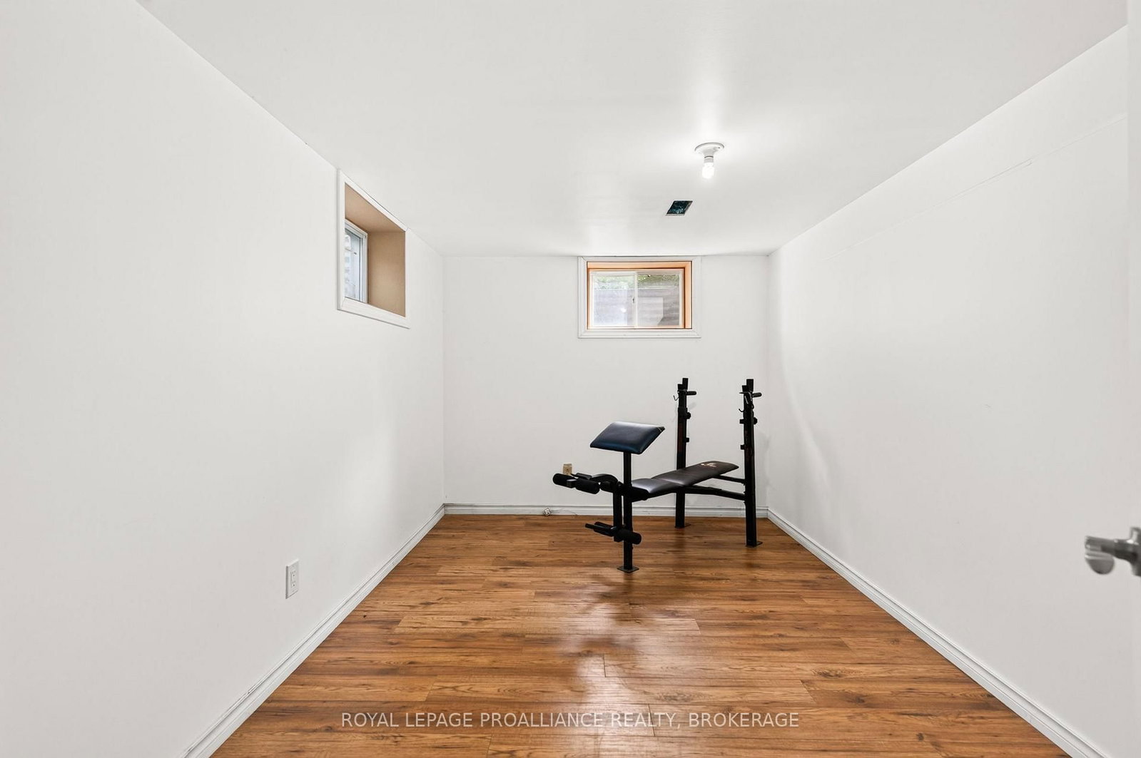 812 Lancaster Drive • Kingston, ON photo 35