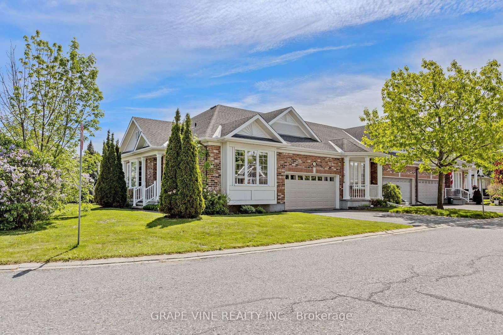 201 Ramelton Private • Ottawa, ON photo 1