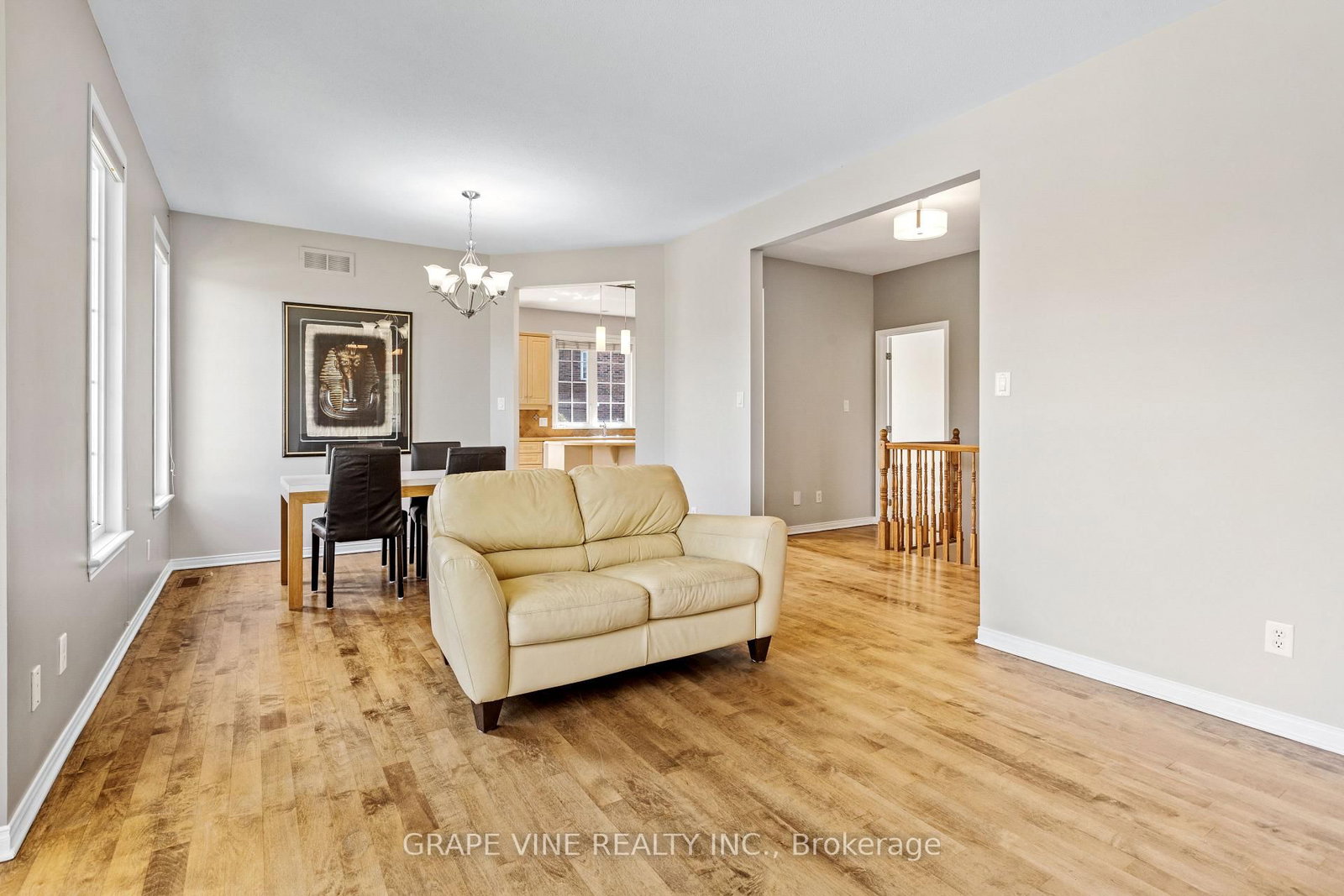 201 Ramelton Private • Ottawa, ON photo 11